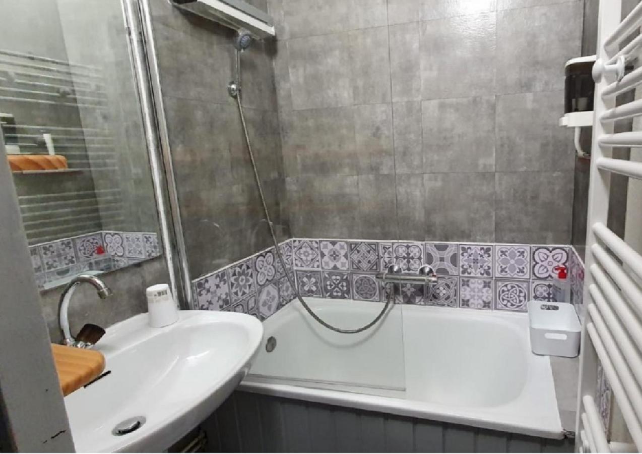 Studio 2 Alpes, Proche Lac Buissonniere, Menage Inclus, Balcon, Parking Les Deux Alpes Luaran gambar